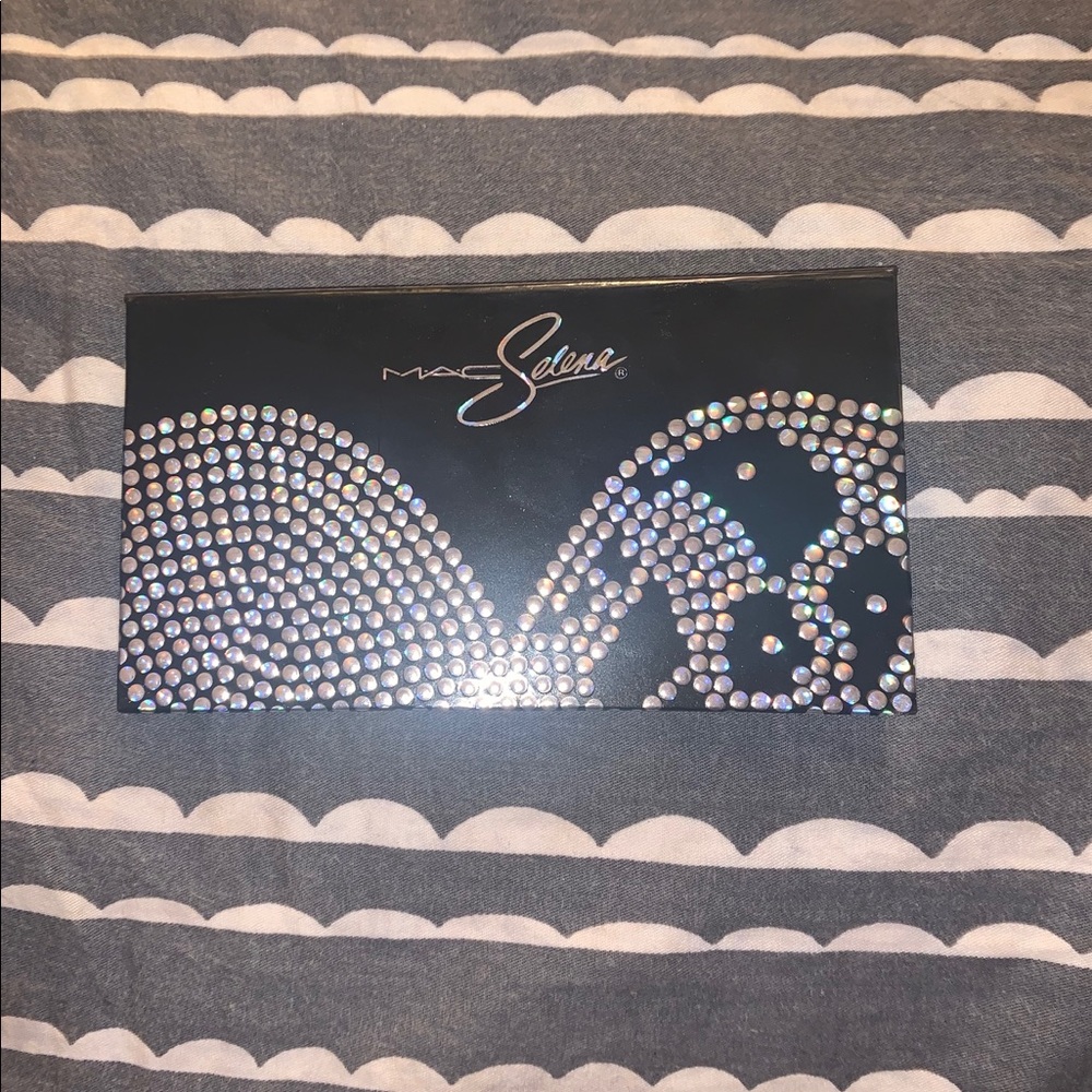 Mac Selena Eyeshadow Palette